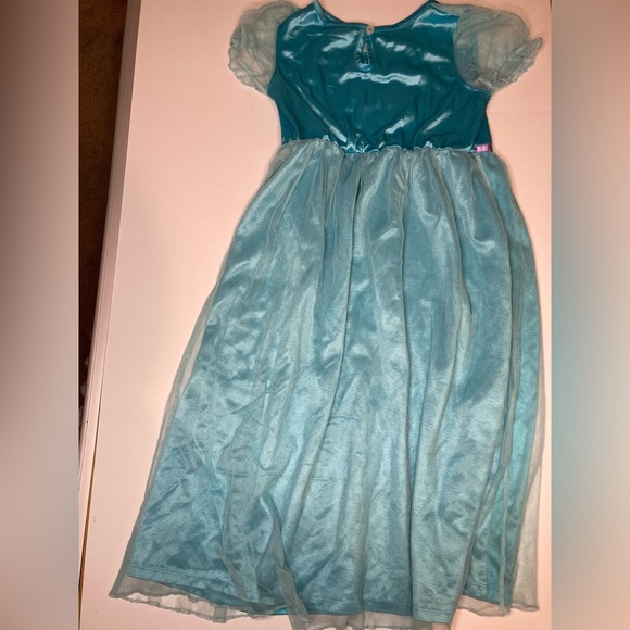 Disney frozen Elsa costume - Picture 12 of 13